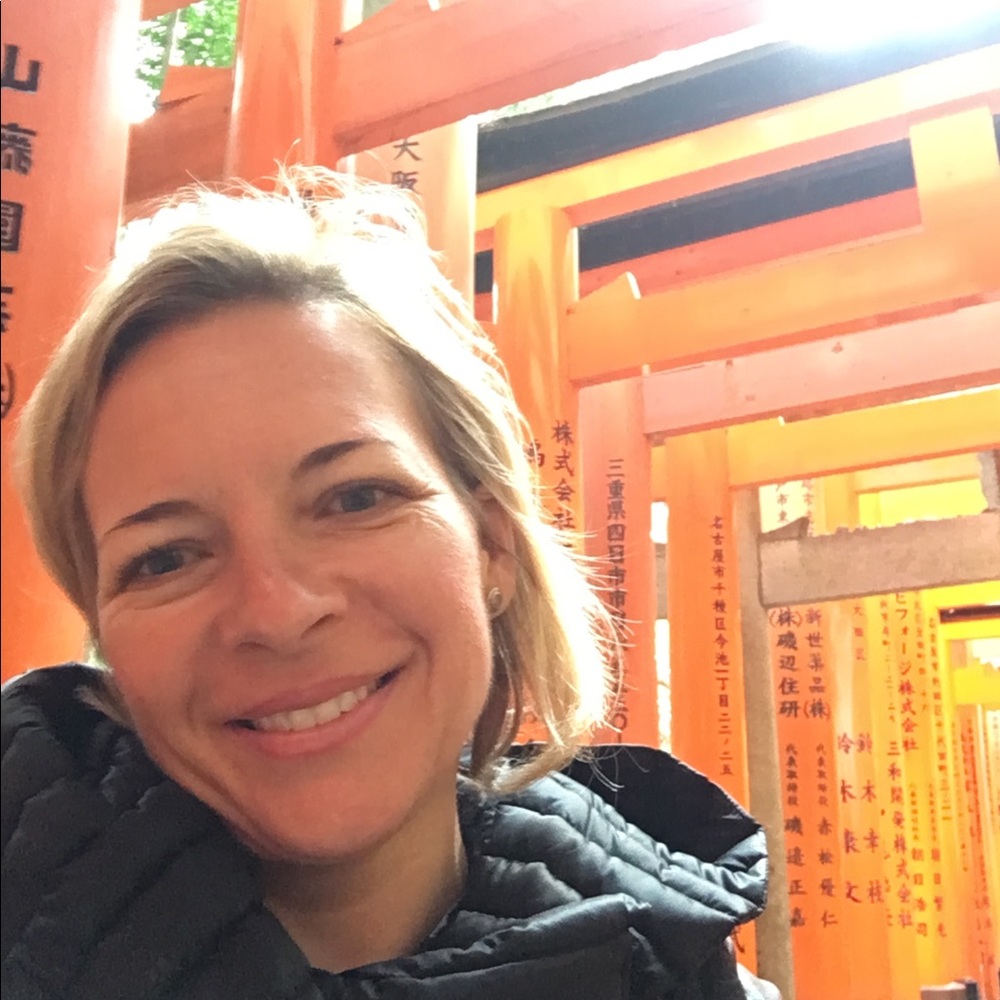 Meet your Posher, Delphine